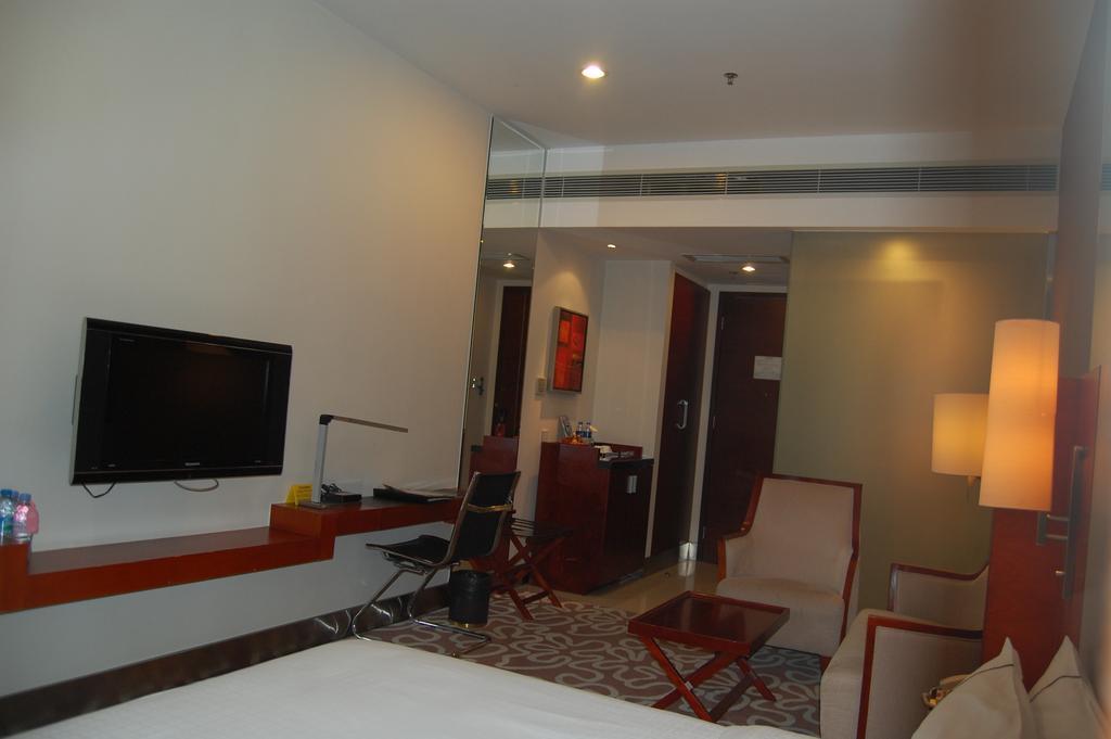 Shenzhen Caa Holy Sun Hotel, Luohu Railway Station Eksteriør bilde
