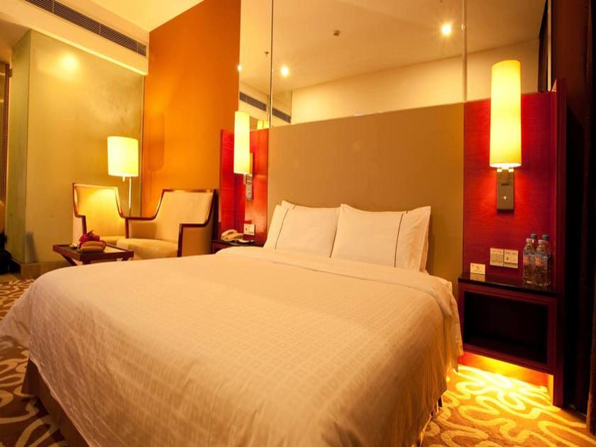 Shenzhen Caa Holy Sun Hotel, Luohu Railway Station Eksteriør bilde